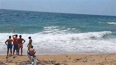 بسبب ارتفاع الأمواج.. تحذير من ممارسة الأنشطة البحرية على طول الشاطئ اللبناني